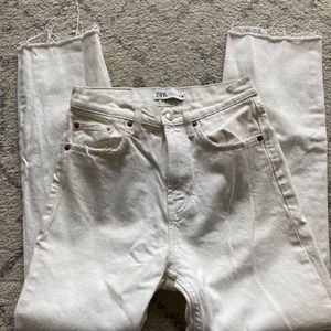 White straight leg jeans Zara